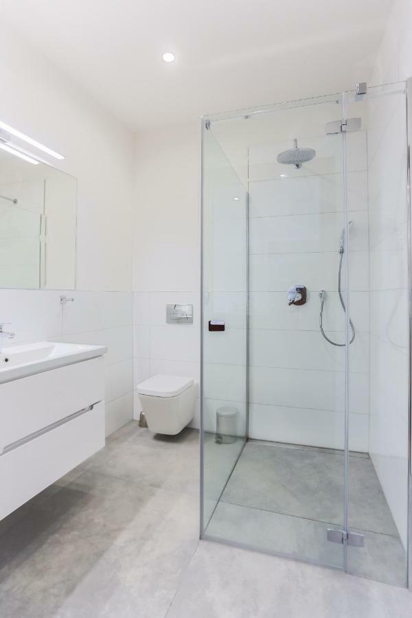 - Rubin Ii Apartment